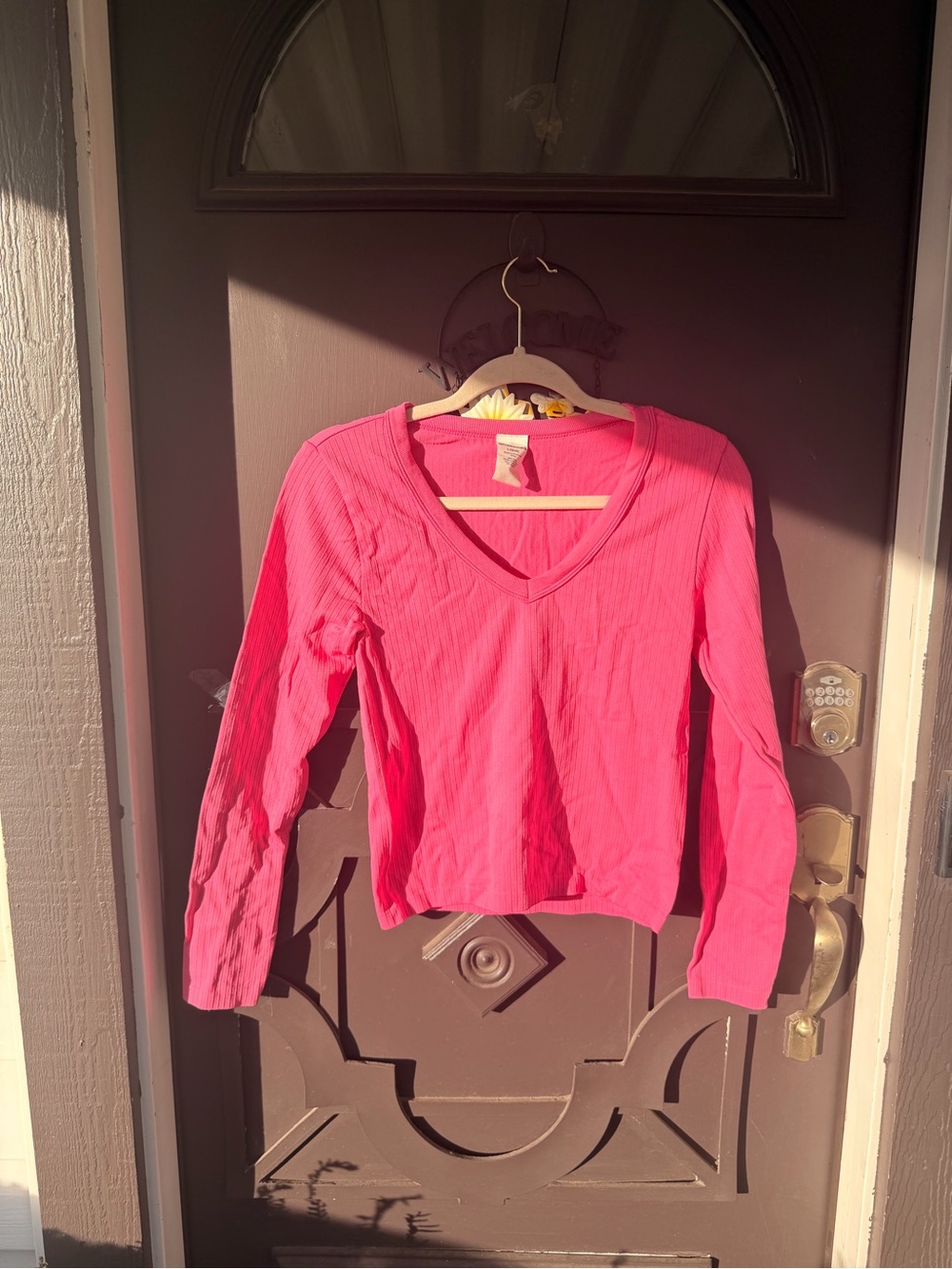 No Boundaries Hot Pink Ribbed V-Neck Long Sleeve Top